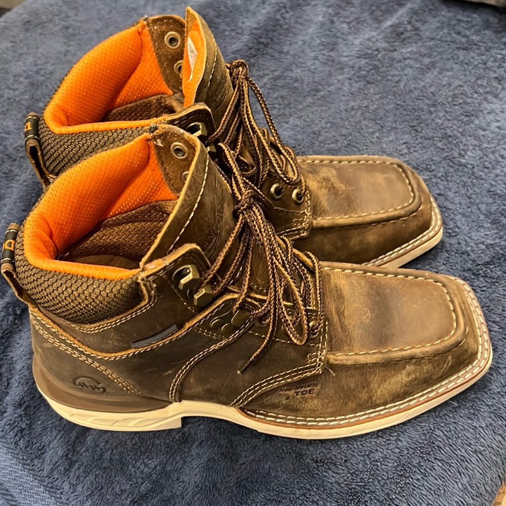 Women’s work boots, worn one time
